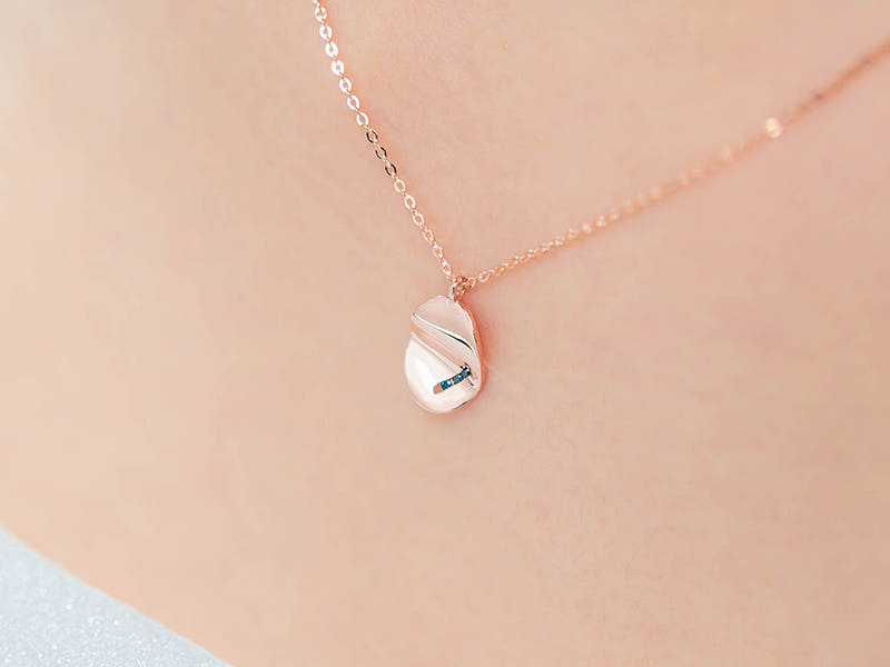 14K 블루 다이아 웨이브 타원 목걸이