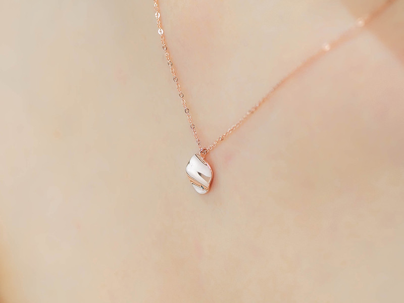 14K 블루 다이아 웨이브 코인 목걸이